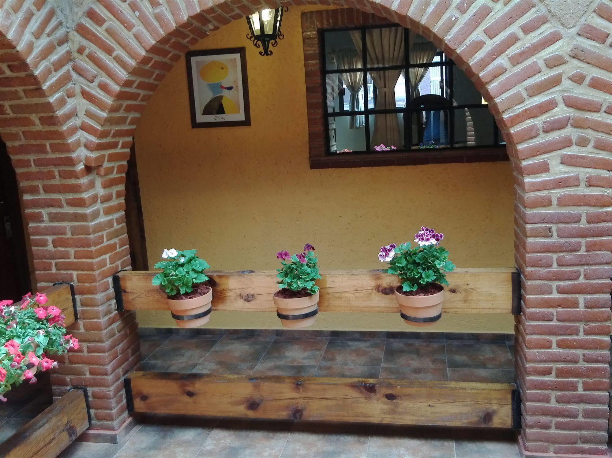 Mex Suites Casa Azul B&B Cidade do México Exterior foto