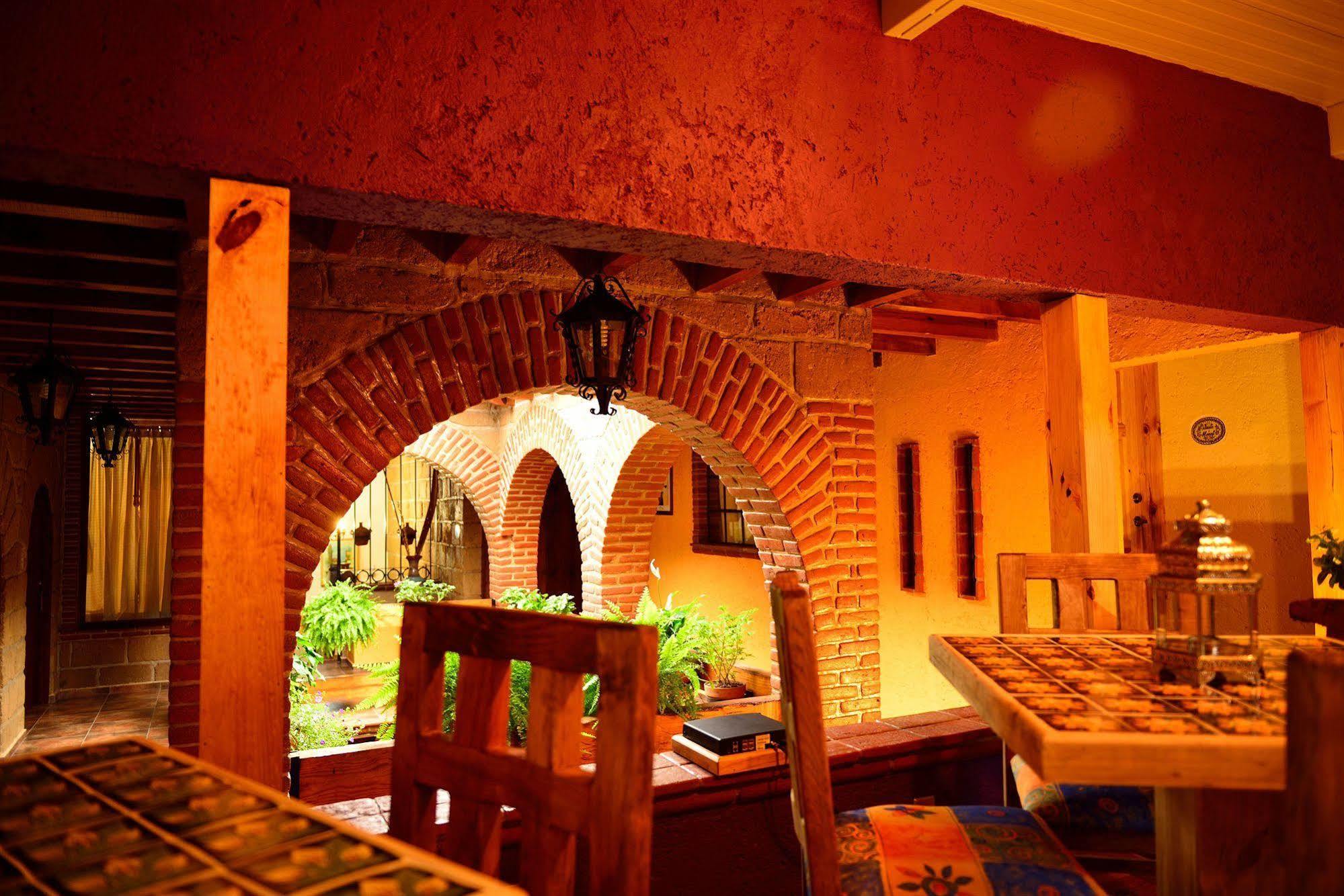 Mex Suites Casa Azul B&B Cidade do México Exterior foto