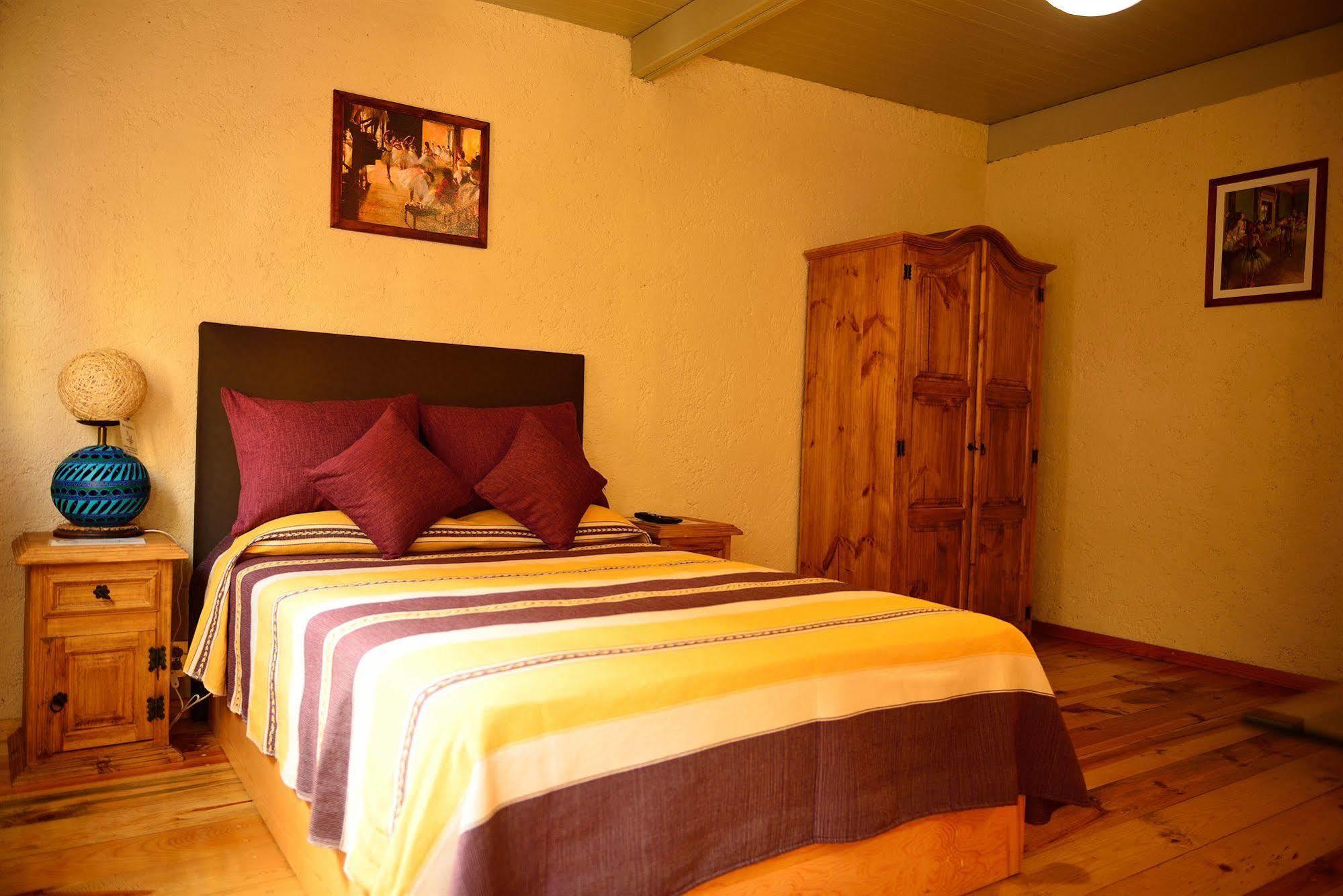 Mex Suites Casa Azul B&B Cidade do México Exterior foto